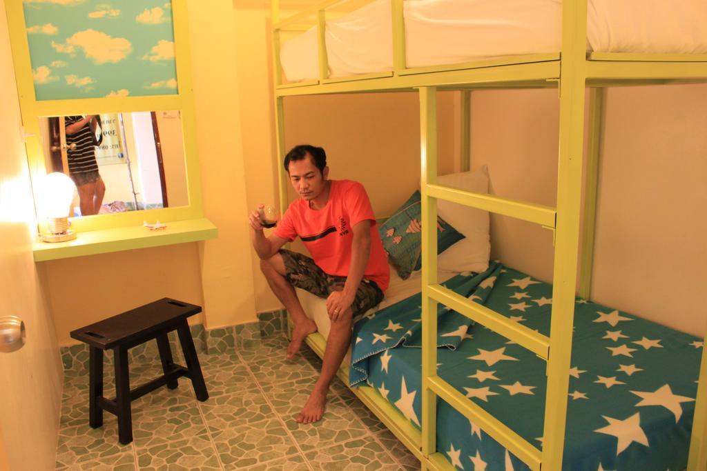 Tid Tarad Hostel 华欣 客房 照片