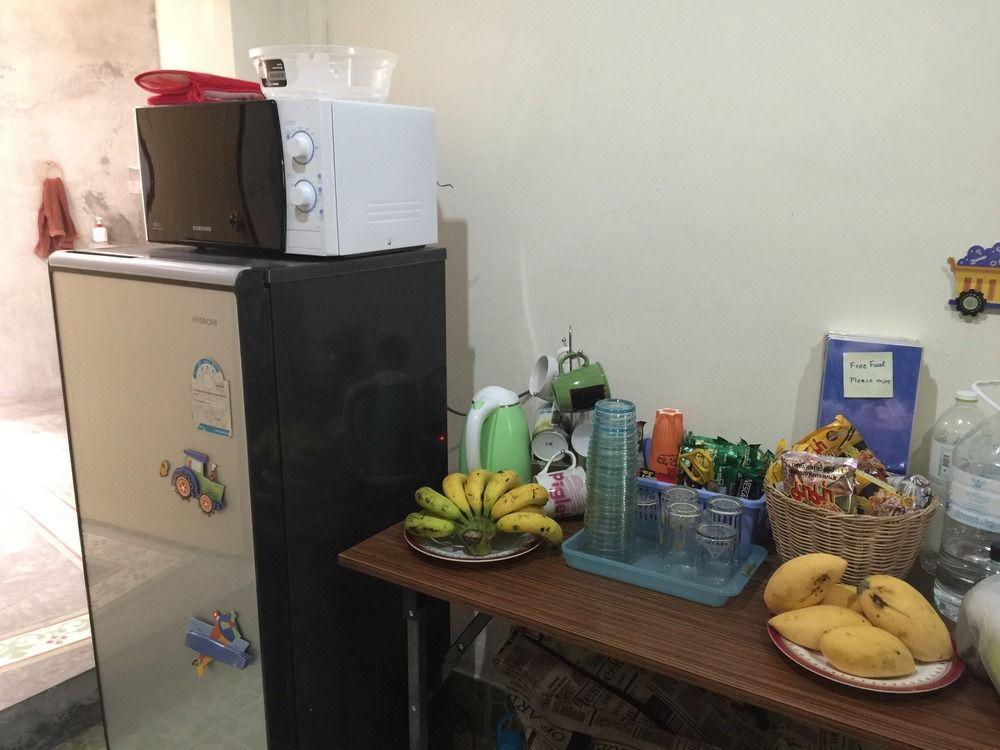 Tid Tarad Hostel 华欣 外观 照片
