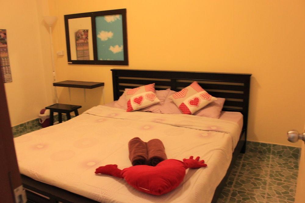 Tid Tarad Hostel 华欣 外观 照片