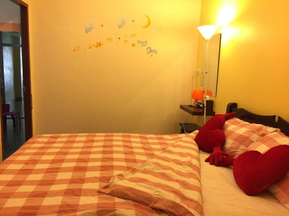 Tid Tarad Hostel 华欣 外观 照片